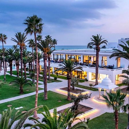 Les Orangers Garden Villas And Bungalows Ultra All Inclusive ハンマメット エクステリア 写真 The resort at night